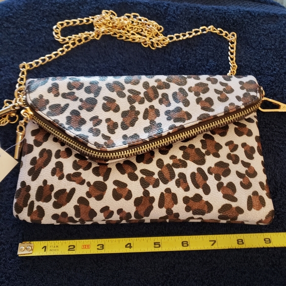 Crossbody animal print purse - Picture 3 of 7